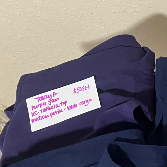 Figs - Picture 1 of 1